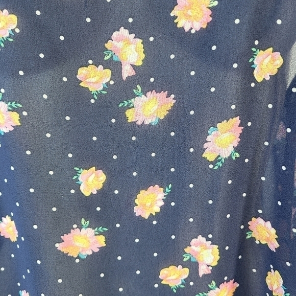 Torrid Floral Sheer High Low Blouse - Picture 3 of 7